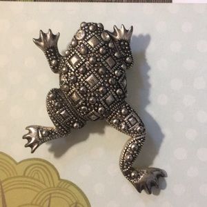 Vintage Frog Pin